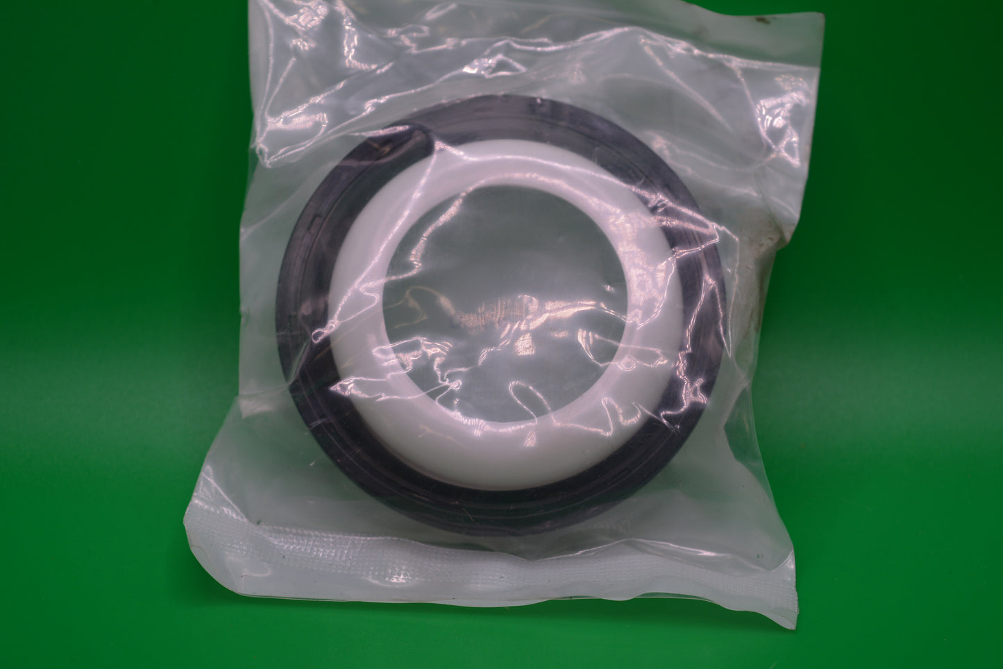 Crankshaft seal