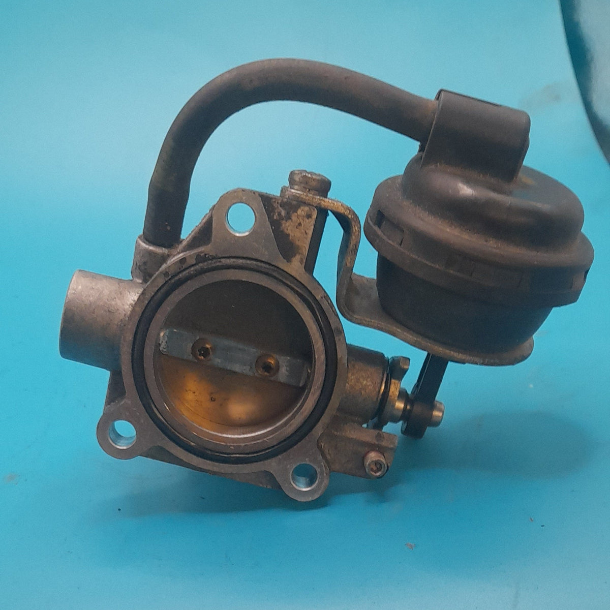 USED R53 Mini Cooper S - sc bypass valve bottom view